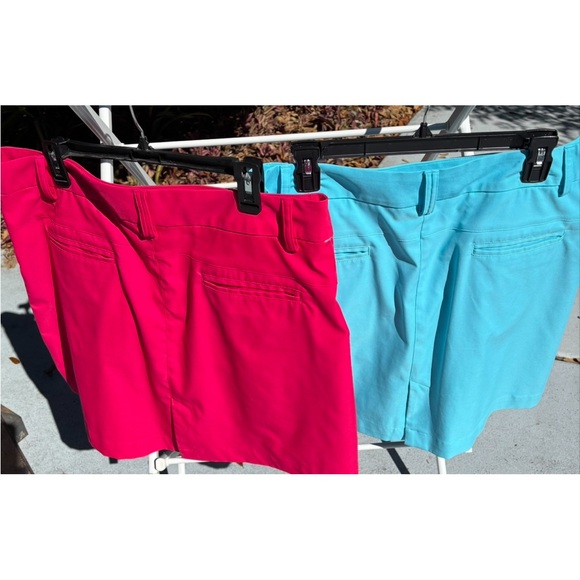 ADIDAS-Excellent condition - Picture 2 of 2